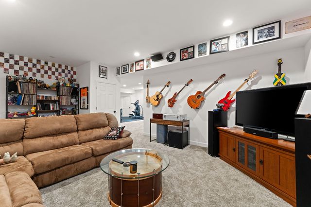 2656 Mariestad Drive, Valparaiso, IN 46385