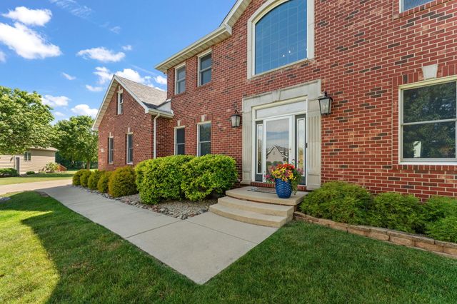 2656 Mariestad Drive, Valparaiso, IN 46385