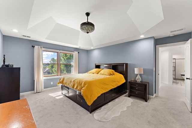 2656 Mariestad Drive, Valparaiso, IN 46385