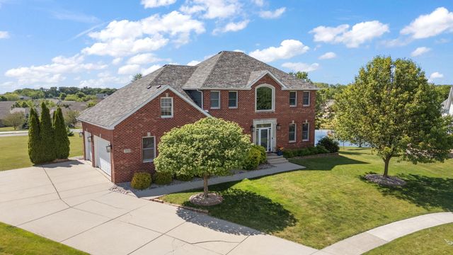 2656 Mariestad Drive, Valparaiso, IN 46385