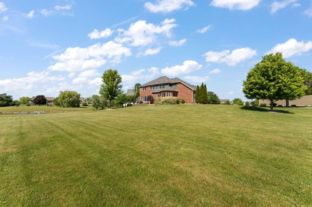 2656 Mariestad Drive, Valparaiso, IN 46385