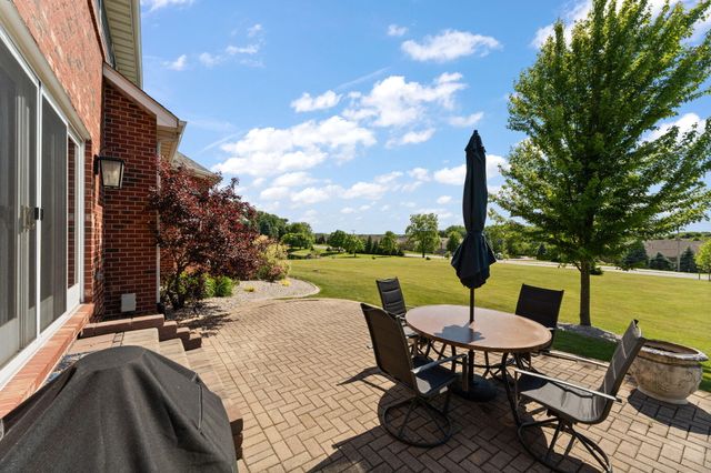 2656 Mariestad Drive, Valparaiso, IN 46385