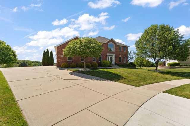 2656 Mariestad Drive, Valparaiso, IN 46385