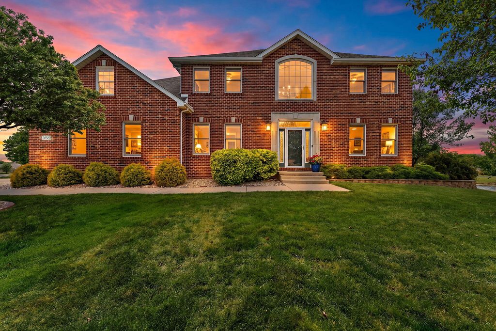 2656 Mariestad Drive, Valparaiso, IN 46385