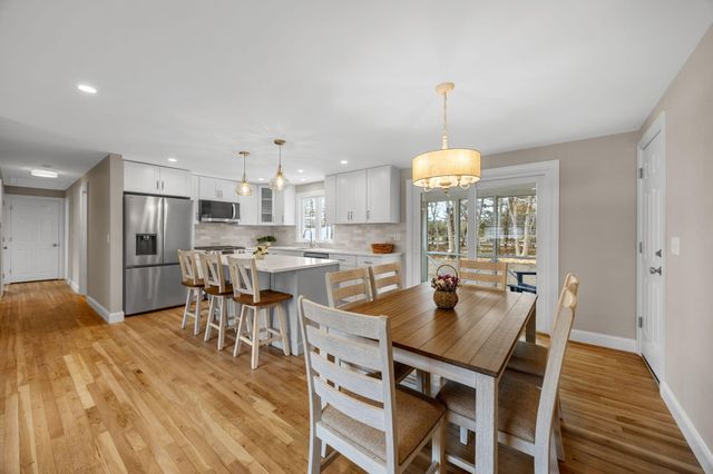 29 Timber Lane, East Dennis, MA 02641