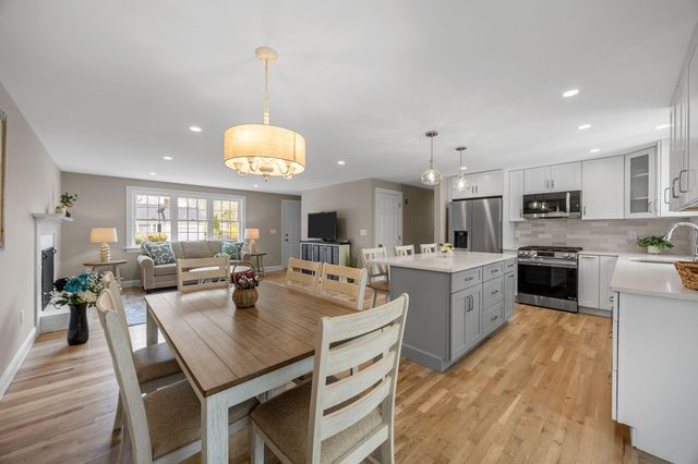 29 Timber Lane, East Dennis, MA 02641