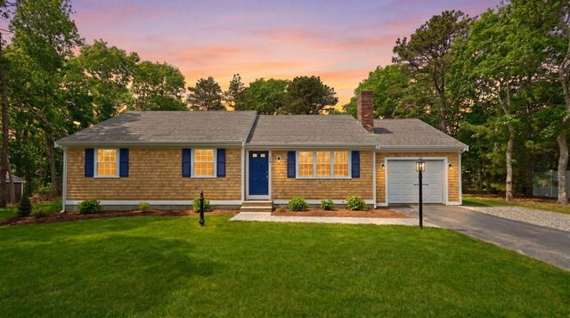 29 Timber Lane, East Dennis, MA 02641