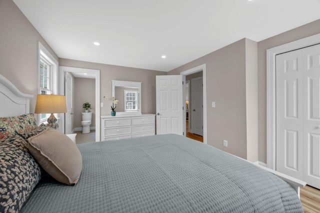 29 Timber Lane, East Dennis, MA 02641