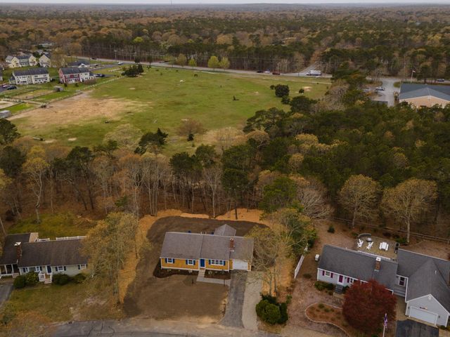 29 Timber Lane, East Dennis, MA 02641