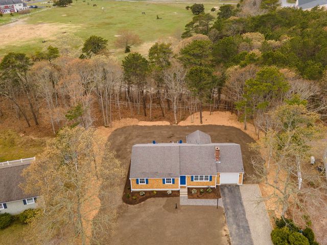 29 Timber Lane, East Dennis, MA 02641