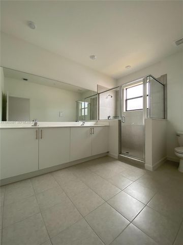 247 SW 159th Pl, Pembroke Pines, FL 33027