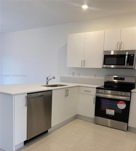 247 SW 159th Pl, Pembroke Pines, FL 33027