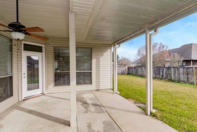 11336 Meadow View Dr, Denham Springs, LA 70726