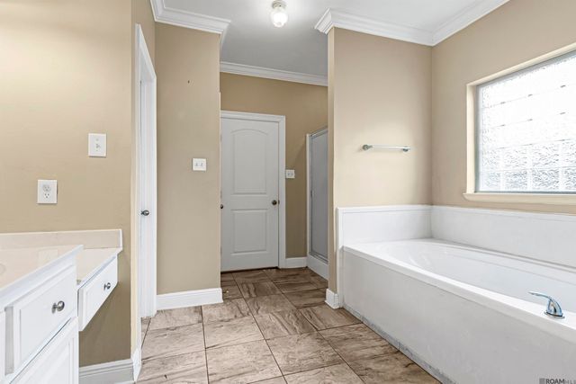 11336 Meadow View Dr, Denham Springs, LA 70726