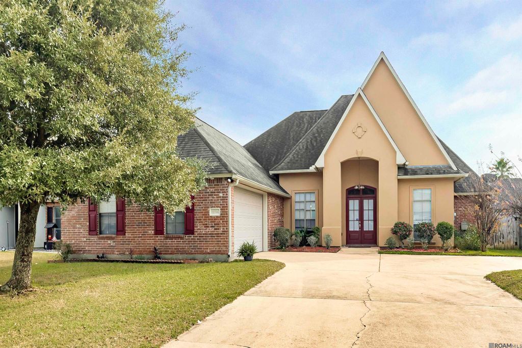 11336 Meadow View Dr, Denham Springs, LA 70726