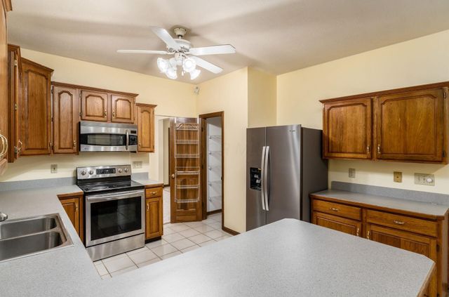 947 Cuthbert Court, Reynoldsburg, OH 43068