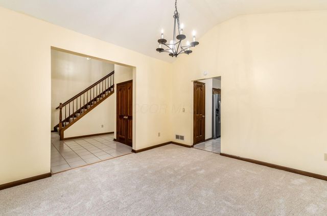 947 Cuthbert Court, Reynoldsburg, OH 43068