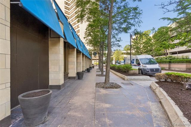 1001 W Jefferson Avenue 2a, Detroit, MI 48226