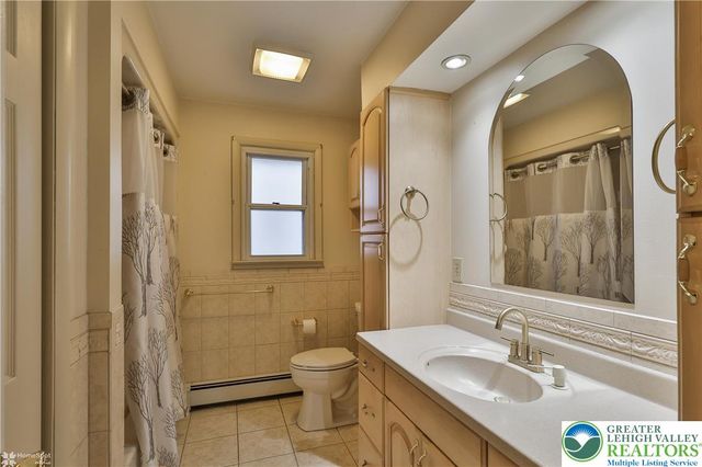 2460 Old Post Road, North Whitehall Twp, PA 18037