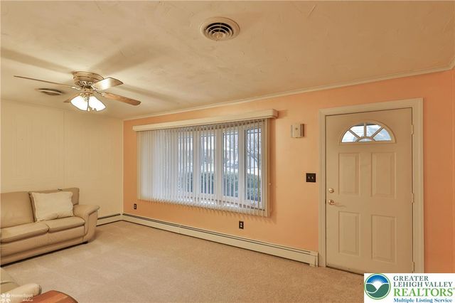 2460 Old Post Road, North Whitehall Twp, PA 18037