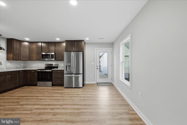 217 MYRTLE AVE, Winchester, VA 22601