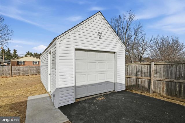 217 MYRTLE AVE, Winchester, VA 22601