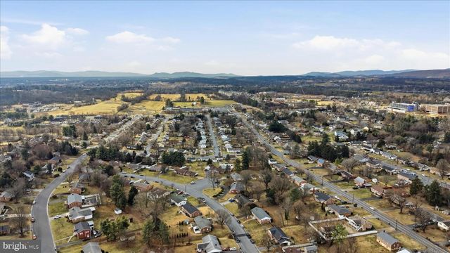 217 MYRTLE AVE, Winchester, VA 22601