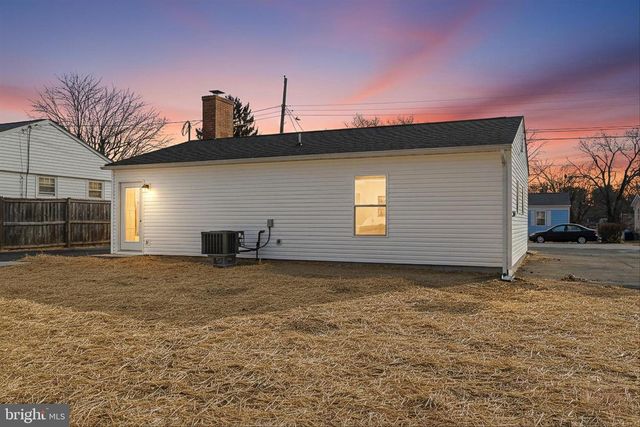 217 MYRTLE AVE, Winchester, VA 22601