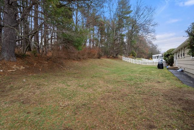 43 Lanewood Ave, Framingham, MA 01701