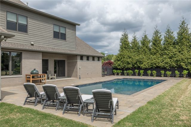 4415 E Mint Boulevard, Fayetteville, AR 72703