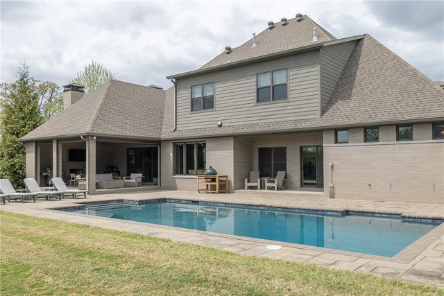 4415 E Mint Boulevard, Fayetteville, AR 72703