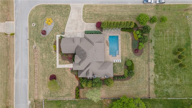 4415 E Mint Boulevard, Fayetteville, AR 72703