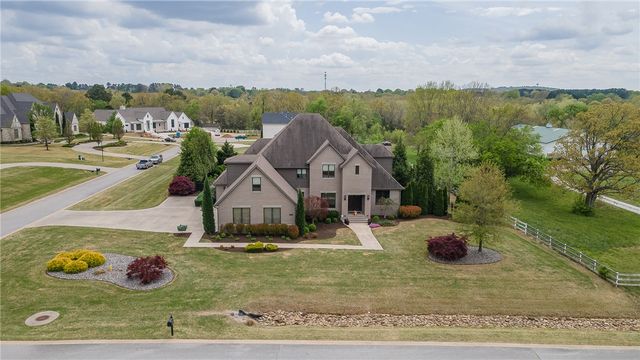 4415 E Mint Boulevard, Fayetteville, AR 72703