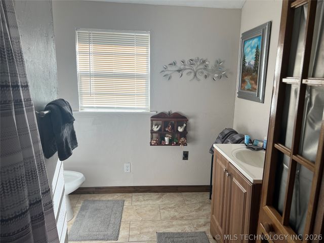 133 Lake Drive, Eufaula, OK 74432