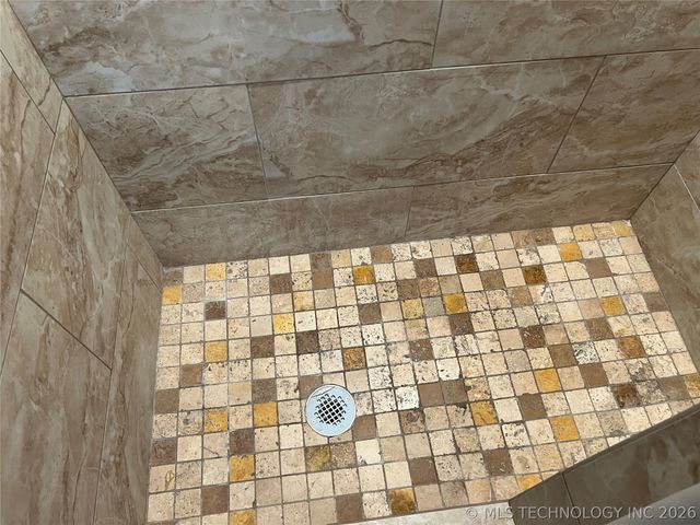 133 Lake Drive, Eufaula, OK 74432