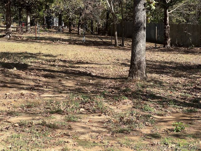 133 Lake Drive, Eufaula, OK 74432