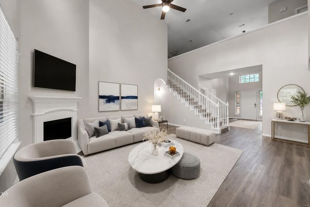 4 Logan Creek Lane, Conroe, TX 77304
