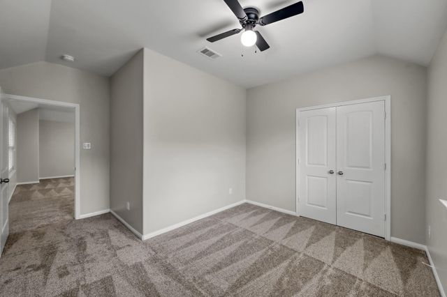 4 Logan Creek Lane, Conroe, TX 77304