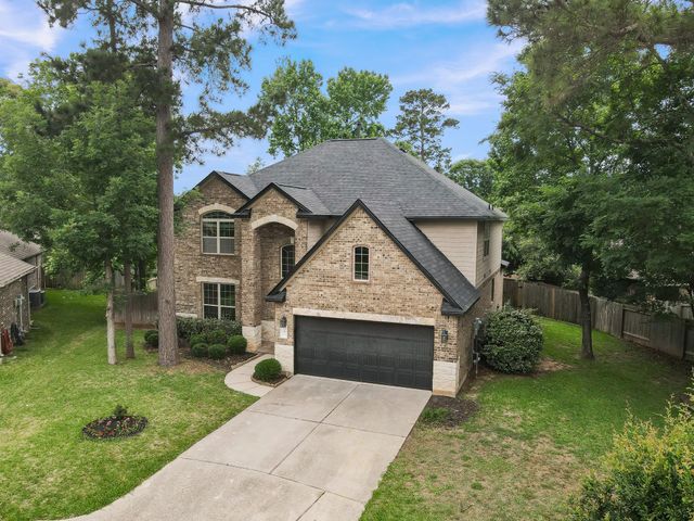 4 Logan Creek Lane, Conroe, TX 77304