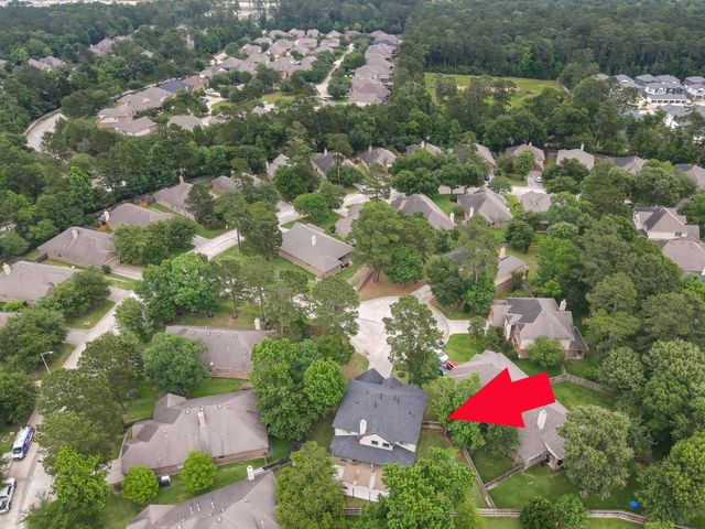 4 Logan Creek Lane, Conroe, TX 77304