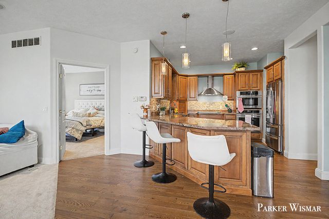 2661 Village Circle SW 15, Byron Center, MI 49315