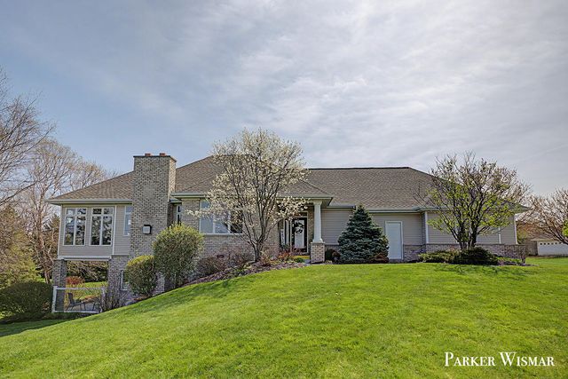 2661 Village Circle SW 15, Byron Center, MI 49315