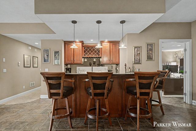 2661 Village Circle SW 15, Byron Center, MI 49315