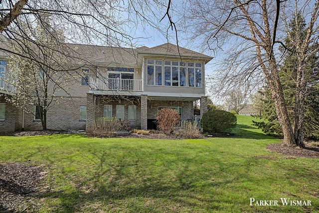 2661 Village Circle SW 15, Byron Center, MI 49315