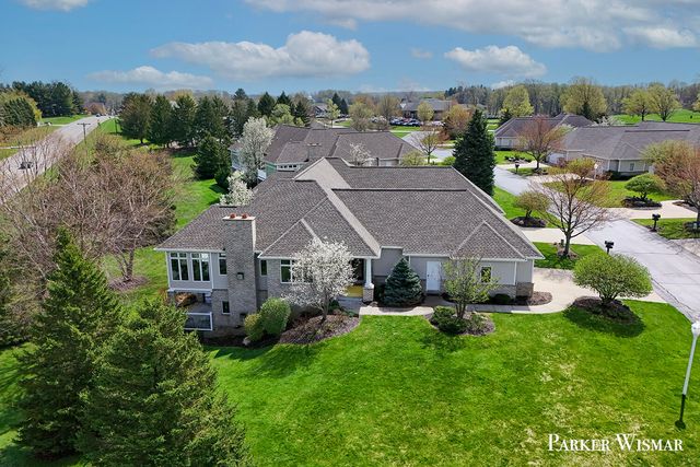 2661 Village Circle SW 15, Byron Center, MI 49315