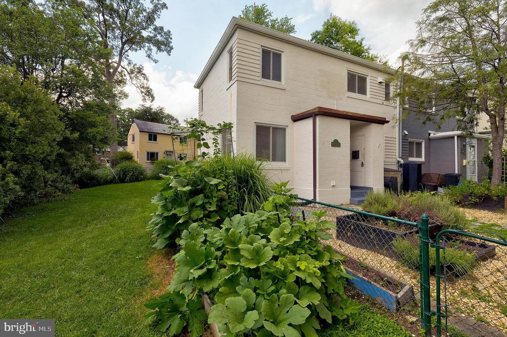 58-M CRESCENT RD, Greenbelt, MD 20770