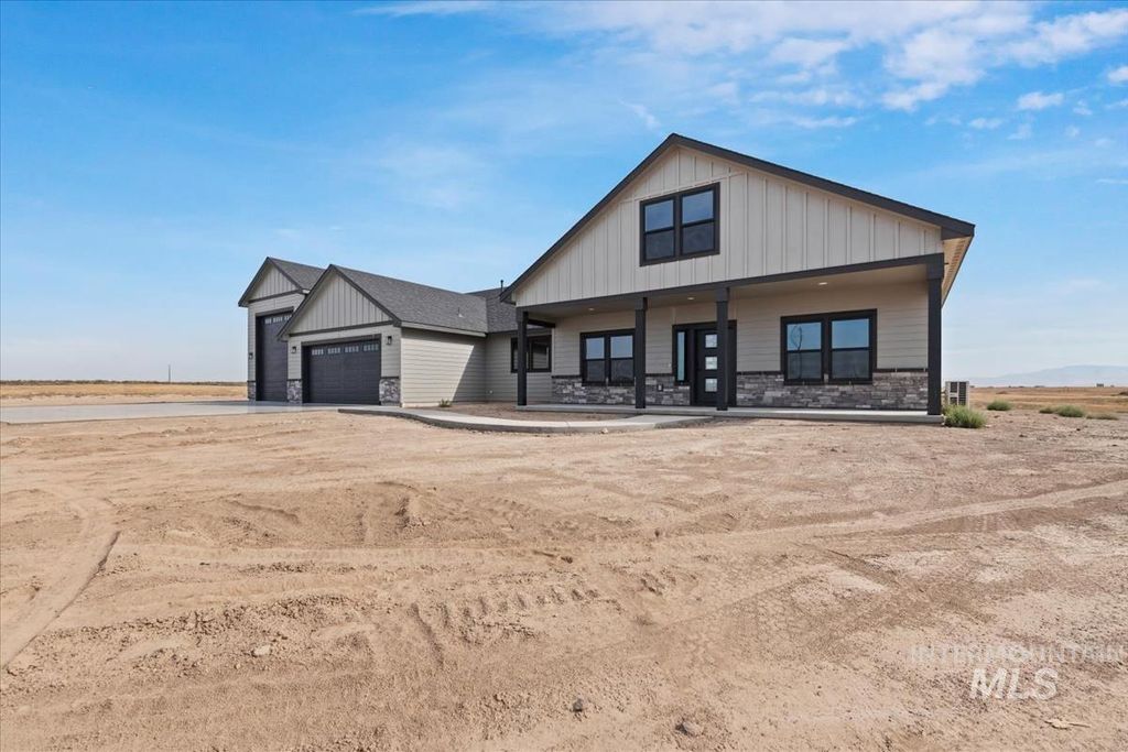 8650 SW El Camino Court, Mountain Home, ID 83647 photo 5