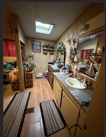 75 Clark Lane, Lily, KY 40740