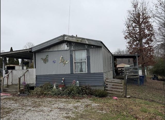 75 Clark Lane, Lily, KY 40740