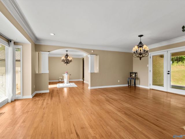 6309 Whitesburg Drive SE, Huntsville, AL 35802